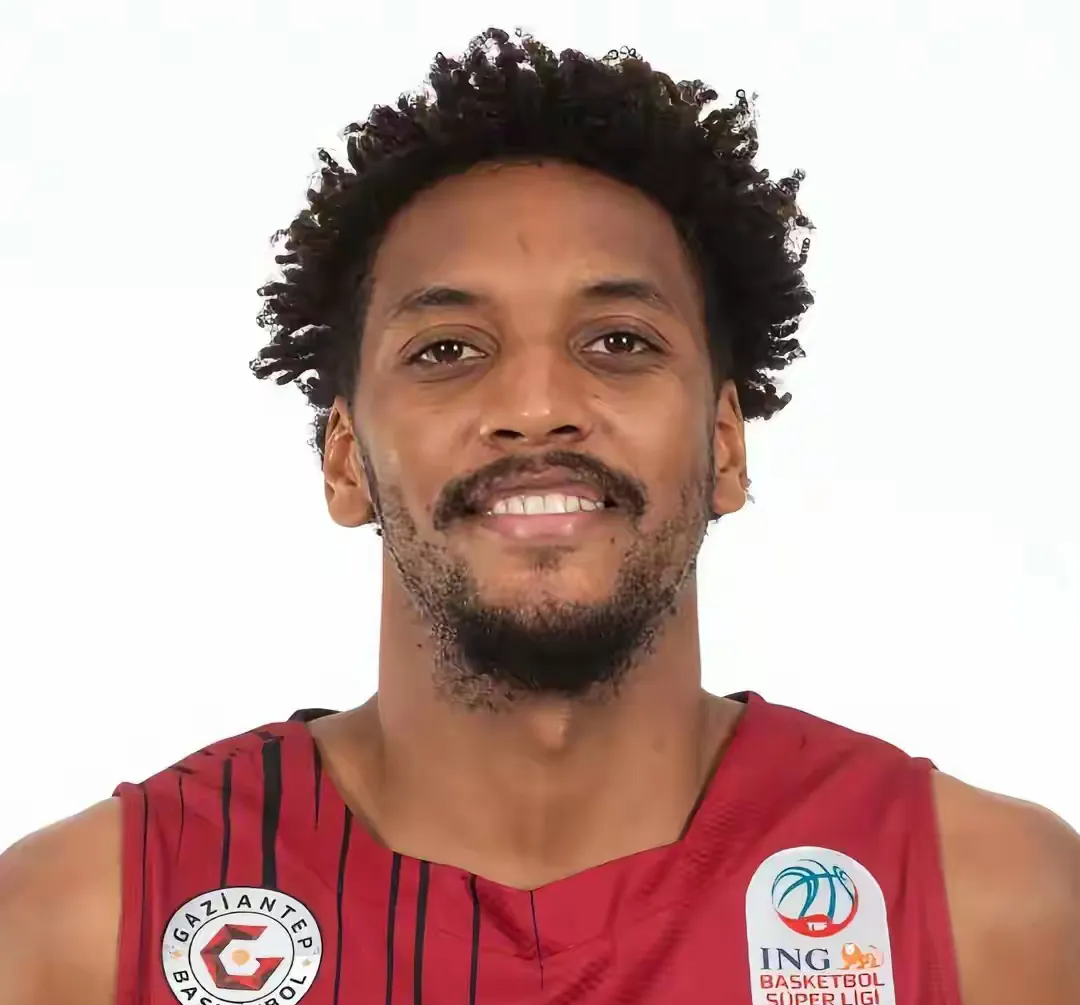 刚刚！山东泰山围绕CBA季后赛再遭质疑底特律活塞状态回暖备战NBA常规赛，风云突变密尔沃基雄鹿清晨迎来里程碑的简单介绍