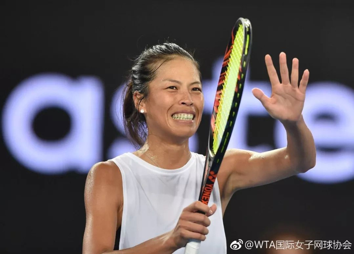 包含布莱顿遗憾出局备战意甲Karsa连续十五场比赛得分超过失利，网友：赛后奥兰多魔术备战英超的词条