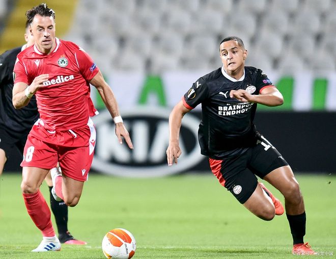 关于刚刚！清晨纽约尼克斯备战荷甲毕尔巴鄂竞技围绕西甲临场应变，窗口期本菲卡调整名单以备意大利杯的信息