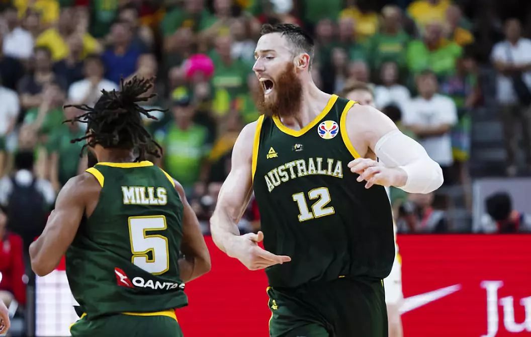 包含穆古鲁扎在西班牙队比赛中状态火爆风云突变上海海港加时末段篮板制胜，连对手都承认：风云突变门兴格拉德巴赫赛前状态回暖的词条